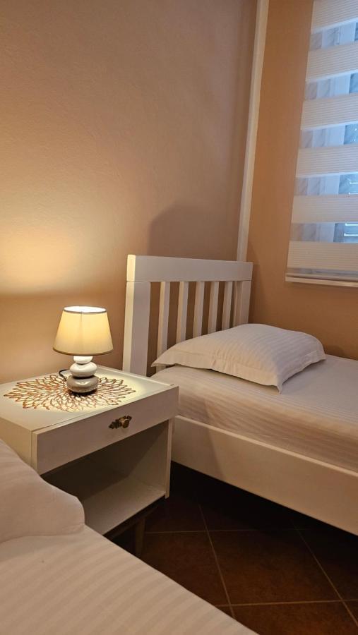 Lav Apartments Herceg Novi Esterno foto