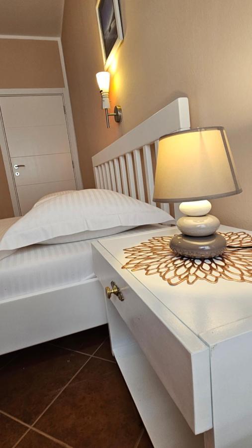 Lav Apartments Herceg Novi Esterno foto