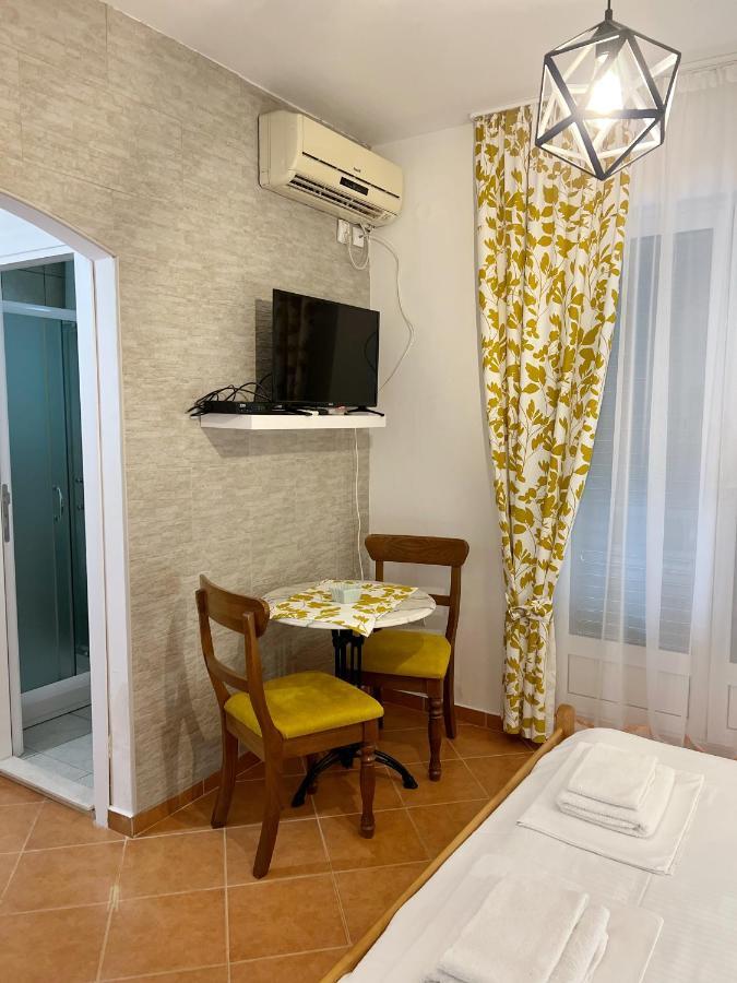 Lav Apartments Herceg Novi Esterno foto