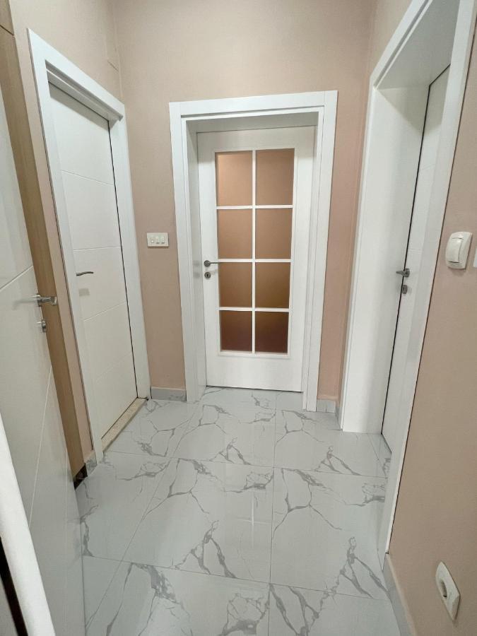 Lav Apartments Herceg Novi Esterno foto
